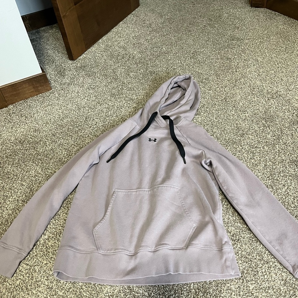 Purple Under Armour Sweatshirt, size S
